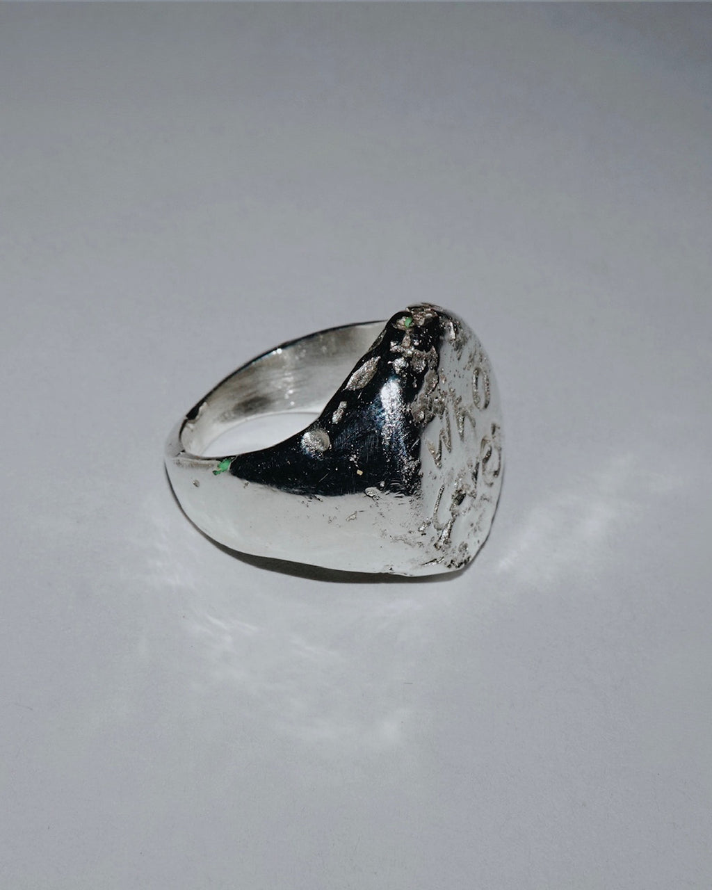 LO-9 ANILLO WO CARES