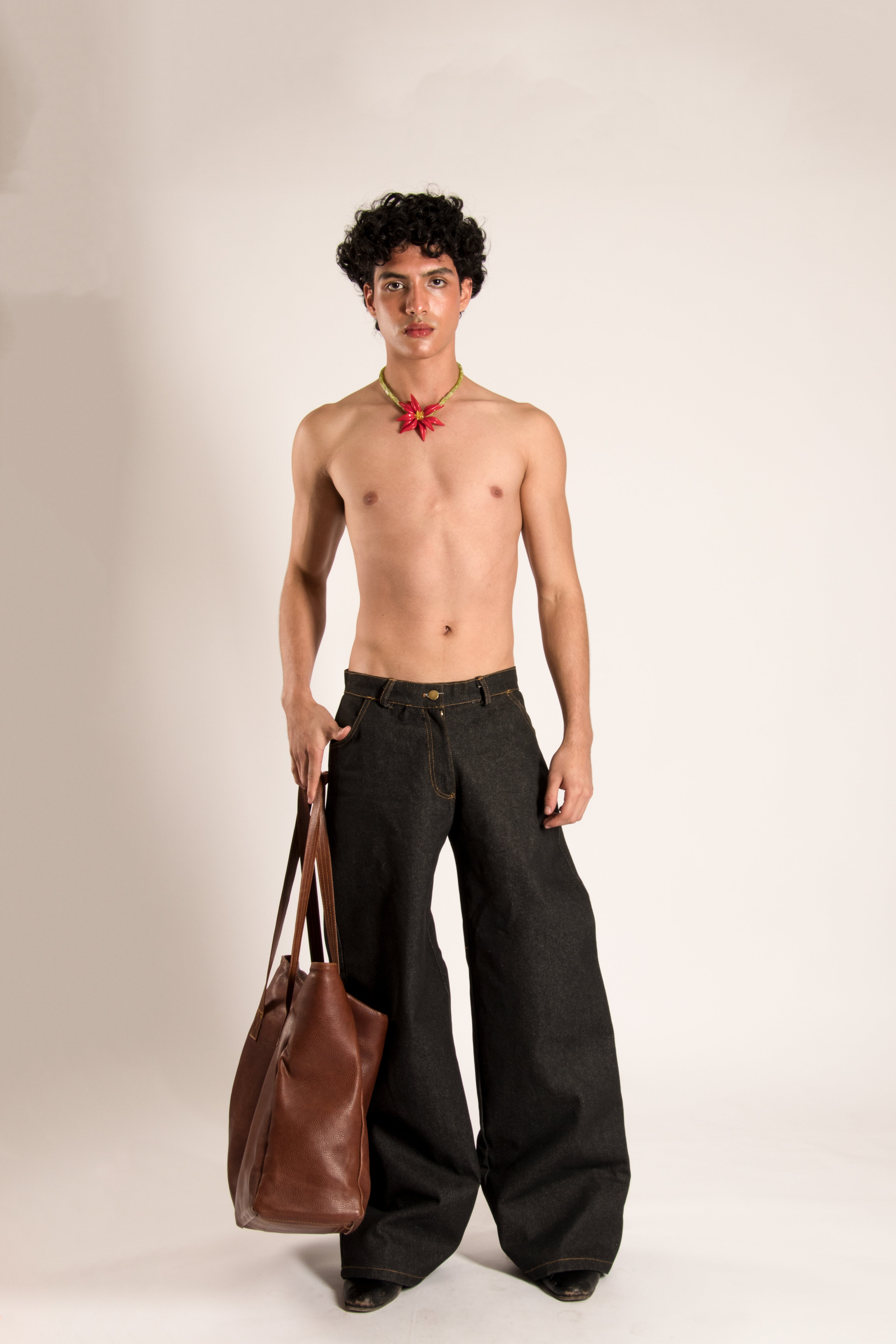 H-2 PANTALÓN RECTO MEZCLILLA NEGRO